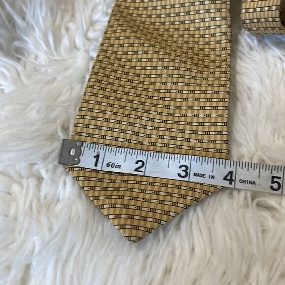Pierre Cardin Paris 100% Silk Tie - Picture 5 of 7